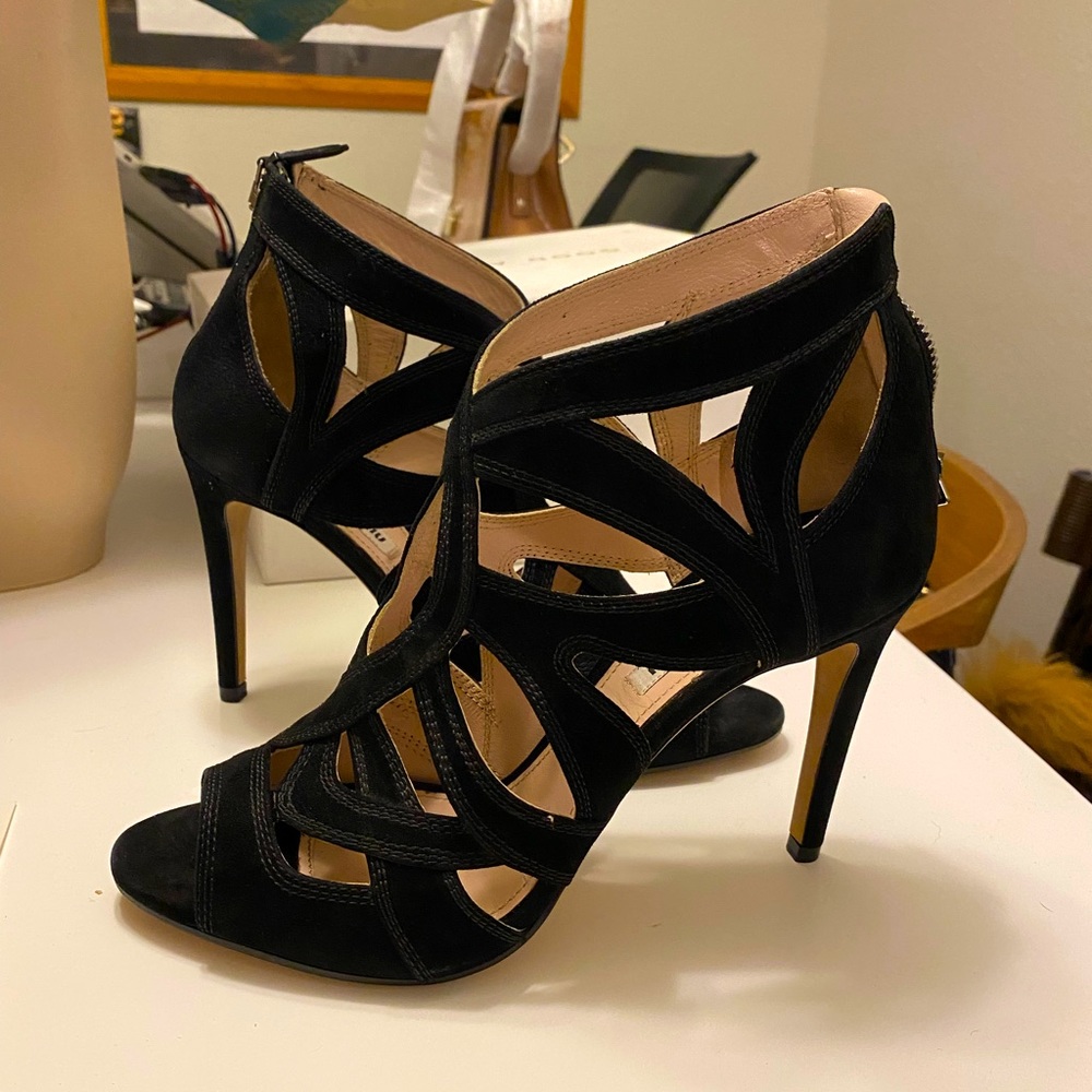 Miu Miu heels! Authenticated